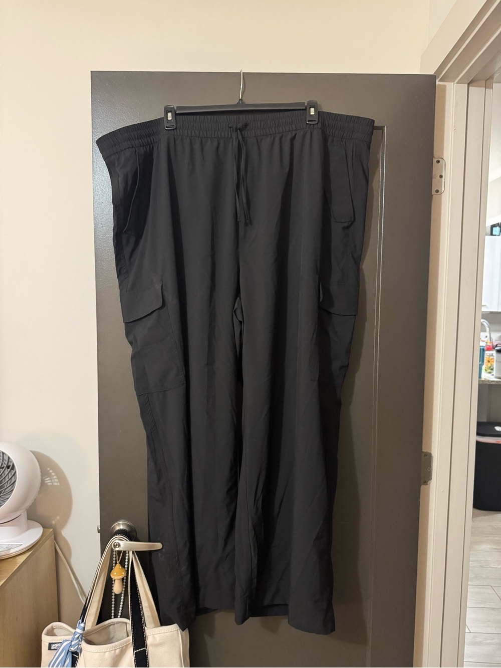Old Navy Black Women's Cargo Track Pants with Drawstring